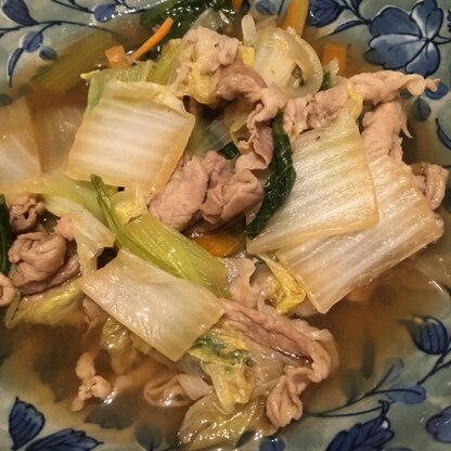 豆腐なしでとろみもあんまりないですが…味付け参考になりました！優しい味でおいしかったです(^^)玉ねぎと、レタスも余っていたので入れちゃいました！